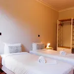 特征屋公寓 *