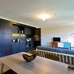 特征屋公寓 *