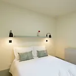 特征屋公寓