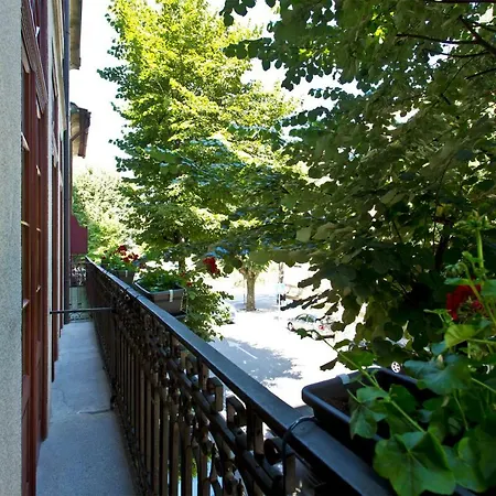 Trait House Apartment