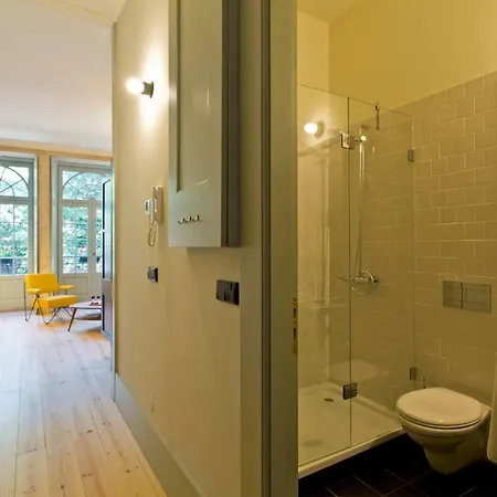 Apartment Trait House