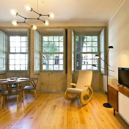 Trait House Apartment *