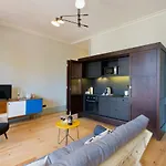 Trait House