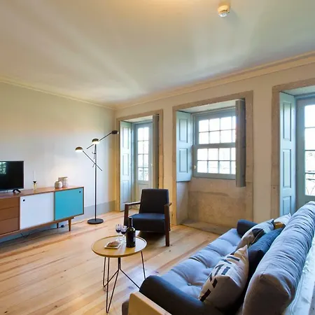 Trait House *