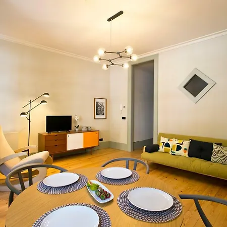 Trait House Apartament *