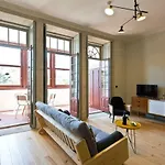 Apartment Trait House