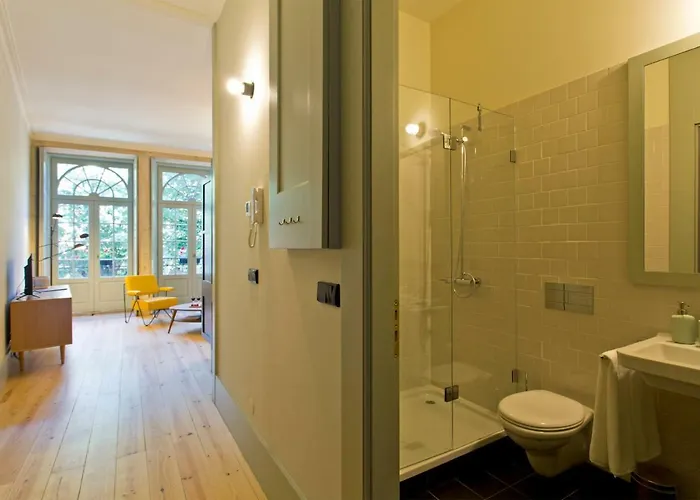 Апартаменты Trait House