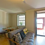Trait House * Порту