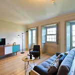Trait House *