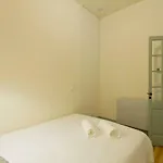 Trait House Апартаменты *